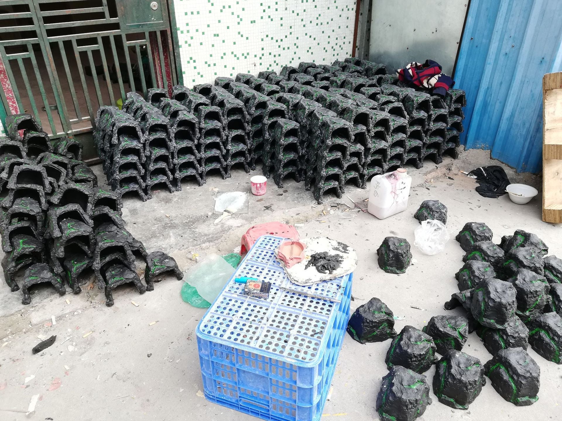 Borozo Reptile Lizard Cave Big Hole